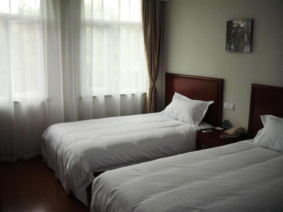 Greentree Inn Shanghai Expo Site South Yanggao Road Subway Station Express Hotel Dış mekan fotoğraf