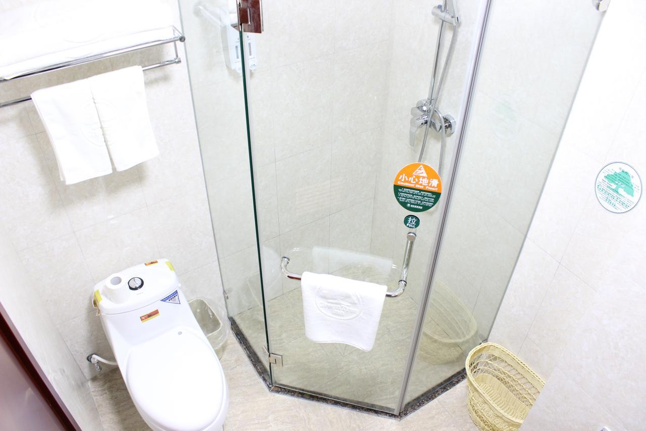 Greentree Inn Shanghai Expo Site South Yanggao Road Subway Station Express Hotel Dış mekan fotoğraf