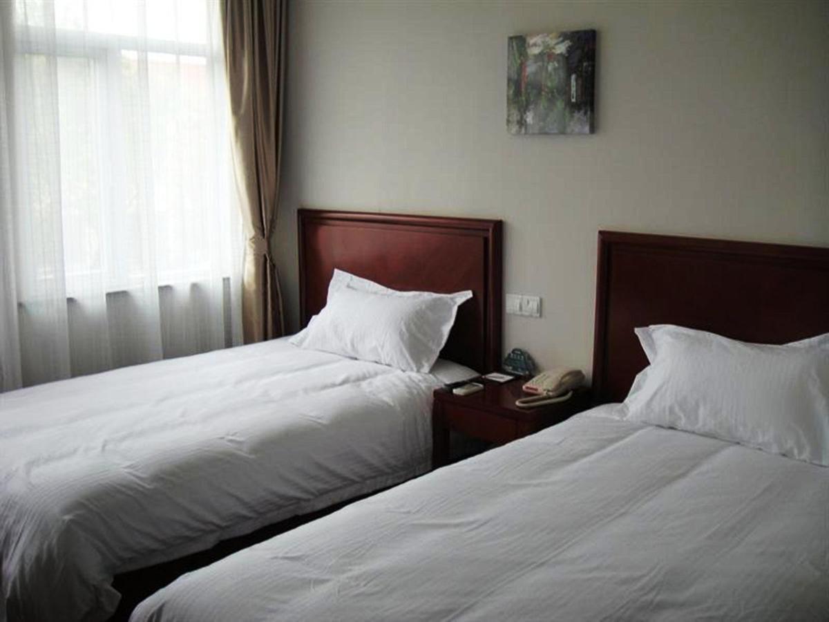 Greentree Inn Shanghai Expo Site South Yanggao Road Subway Station Express Hotel Dış mekan fotoğraf